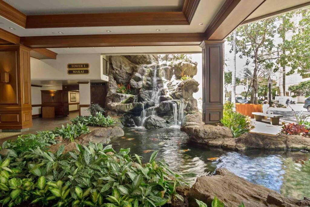 Diamond Head View @Waikiki Banyan Apartment Honolulu Exterior photo